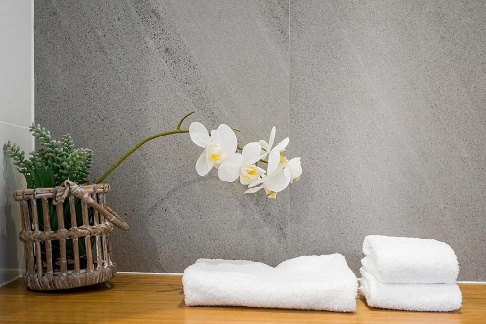 Kaylani Beach House 1 バイロンベイ エクステリア 写真