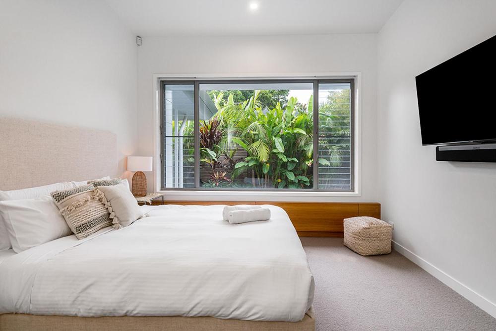 Kaylani Beach House 1 バイロンベイ エクステリア 写真